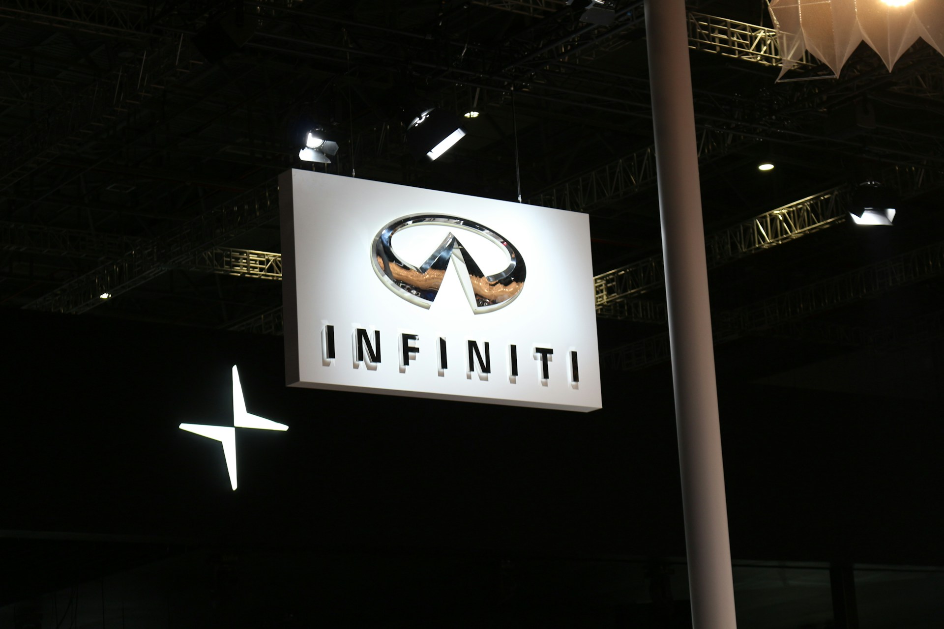 INFINITI