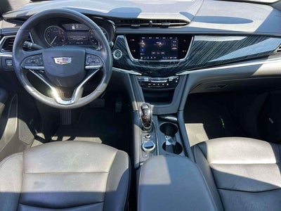 2023 Cadillac XT6 Premium Luxury