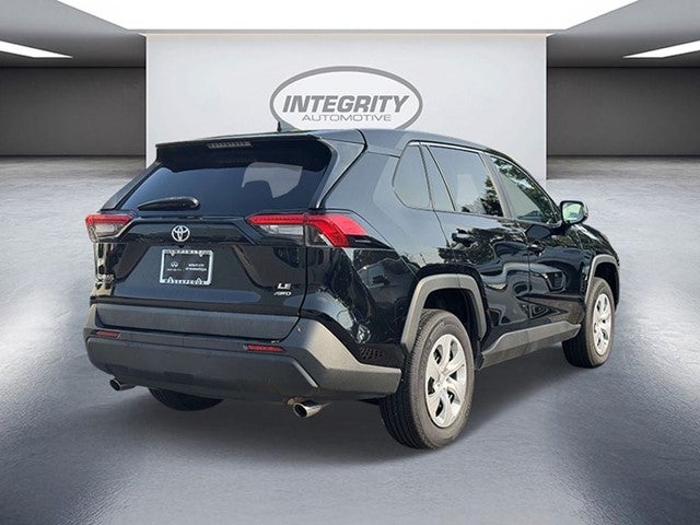 2025 Toyota RAV4 LE