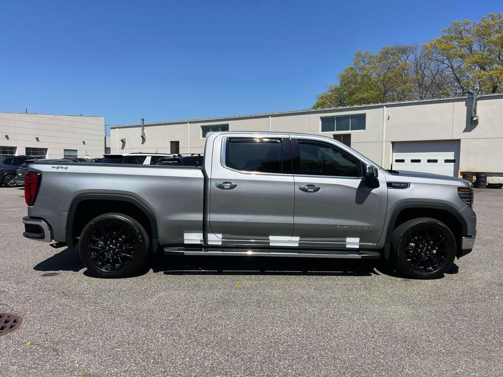 2025 GMC Sierra 1500 SLT
