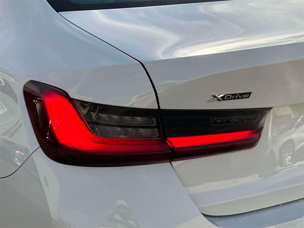2023 BMW 3 Series 330i xDrive
