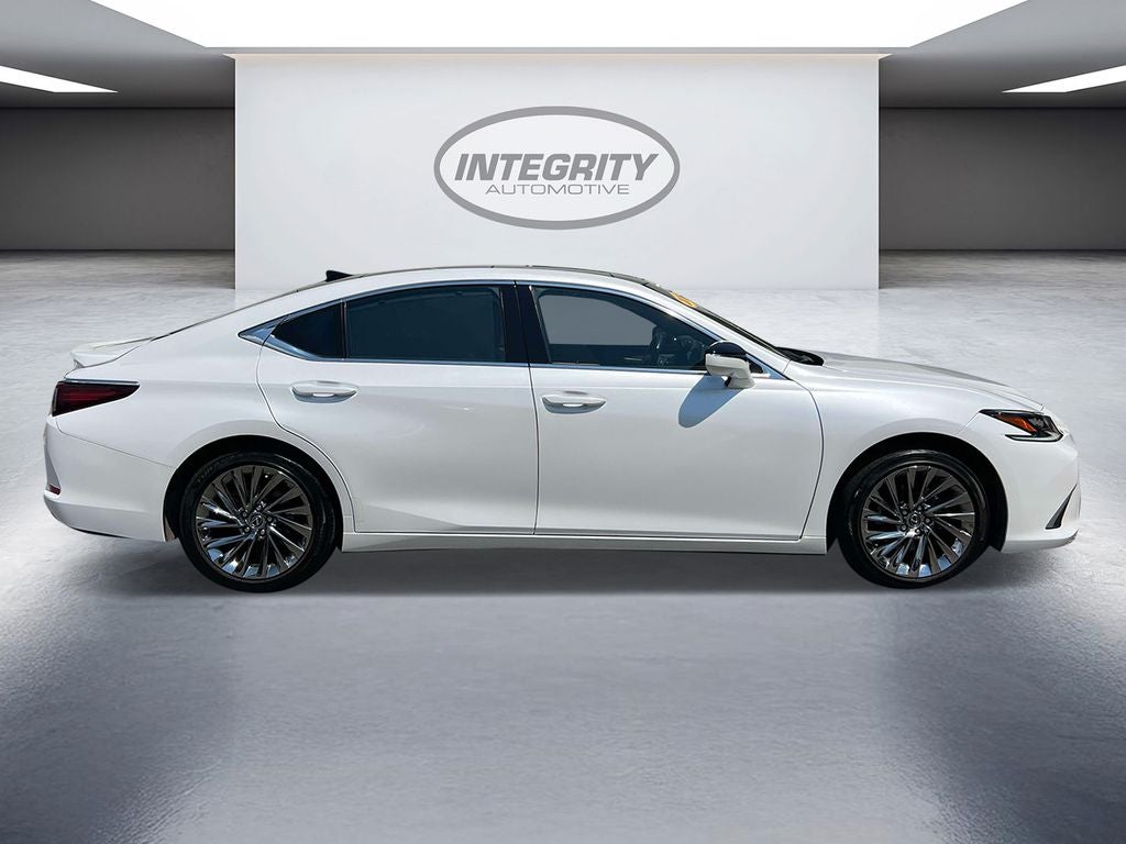 2024 Lexus ES 350 Ultra Luxury