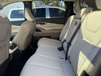 2027 INFINITI QX60 Luxe AWD