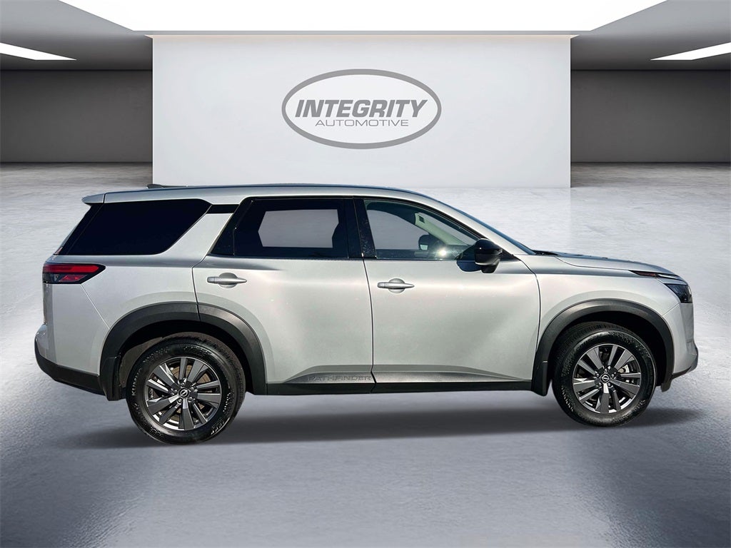 2025 Nissan Pathfinder S