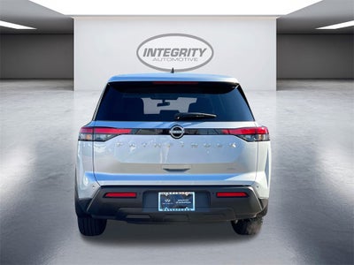 2025 Nissan Pathfinder S