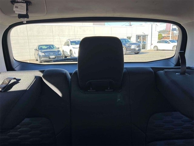 2023 Nissan Pathfinder SV