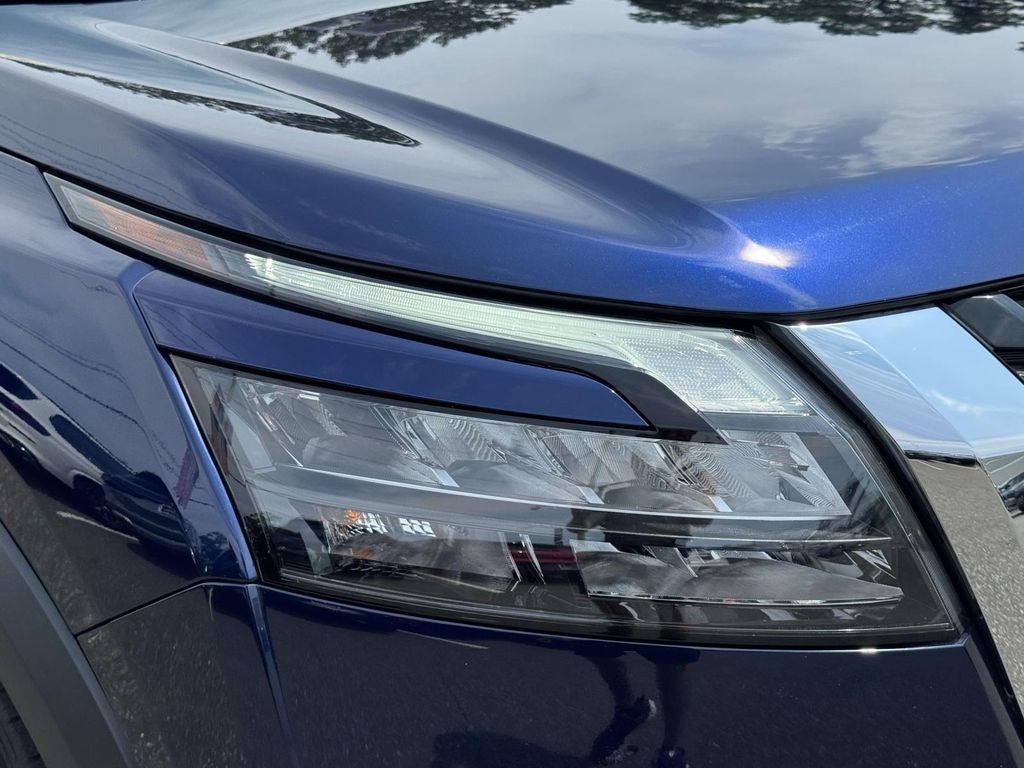 2025 Nissan Pathfinder SL - Photo 11