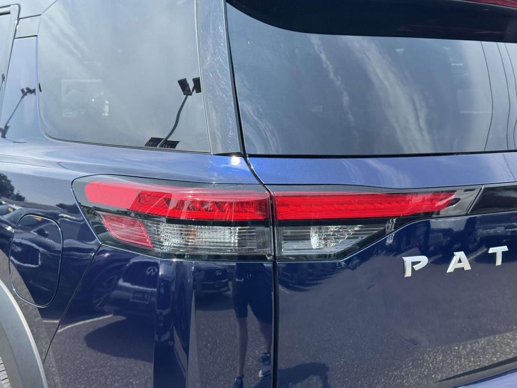 2025 Nissan Pathfinder SL - Photo 12