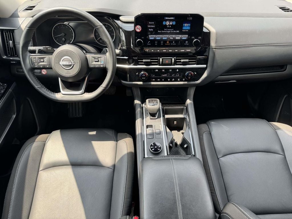 2025 Nissan Pathfinder SL - Photo 15