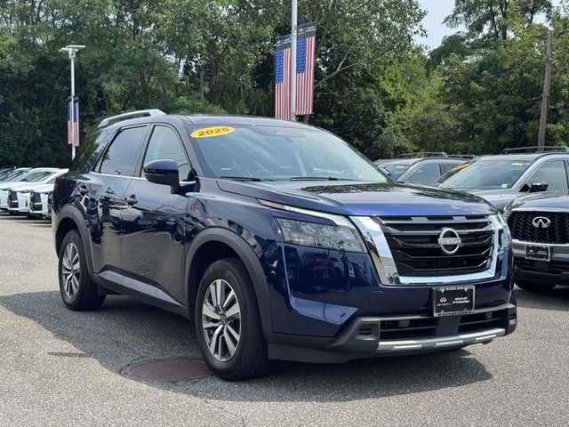 2025 Nissan Pathfinder SL - Photo 35