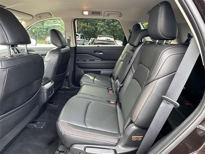 2022 Nissan Pathfinder SL