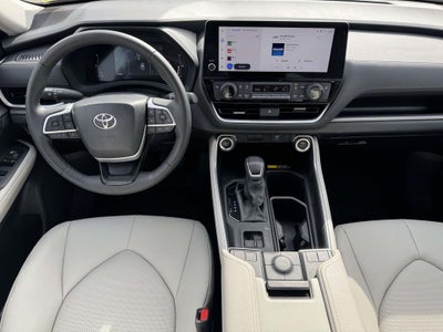 2025 Toyota Grand Highlander XLE