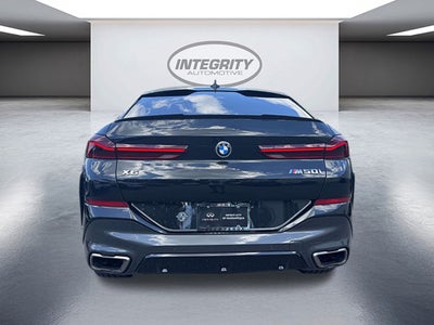 2022 BMW X6 M50i