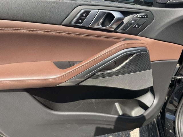 2022 BMW X6 M50i