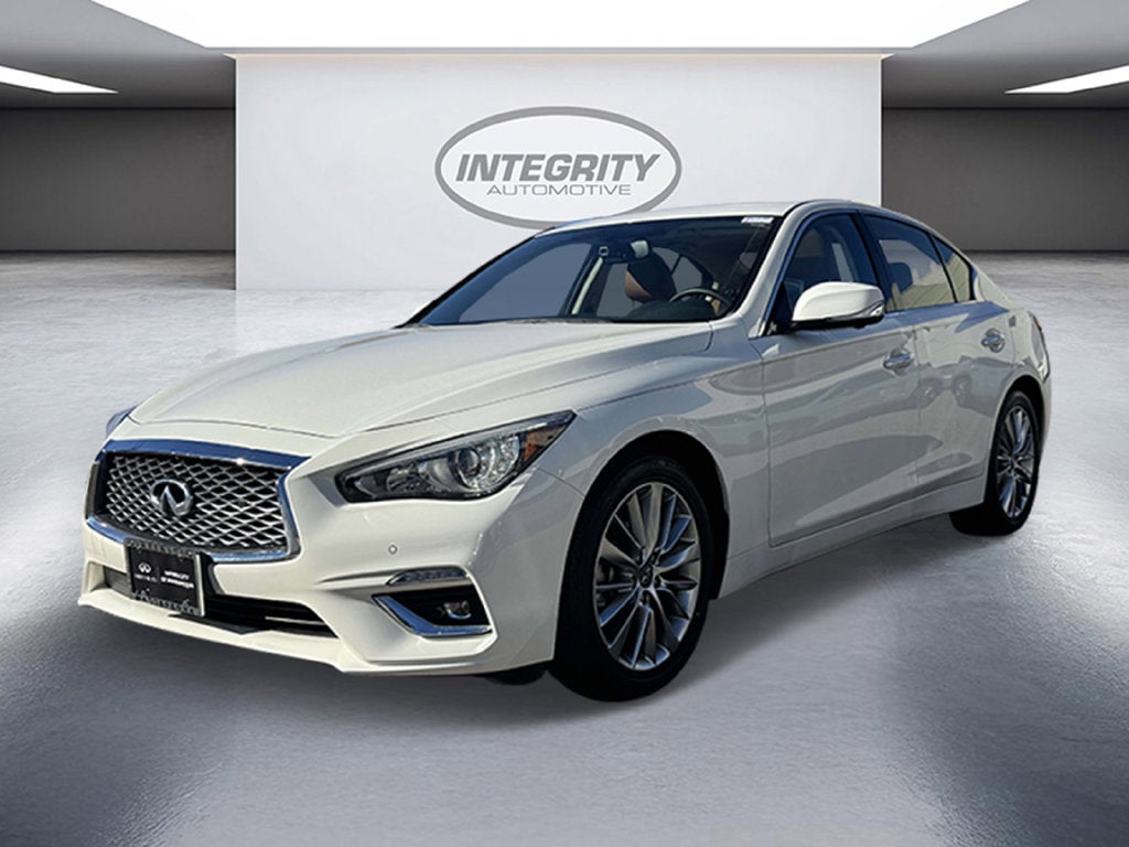 2023 INFINITI Q50 LUXE AWD