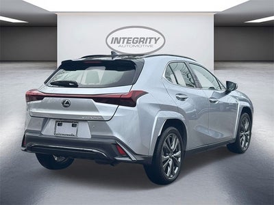 2023 Lexus UX 250h F SPORT Design