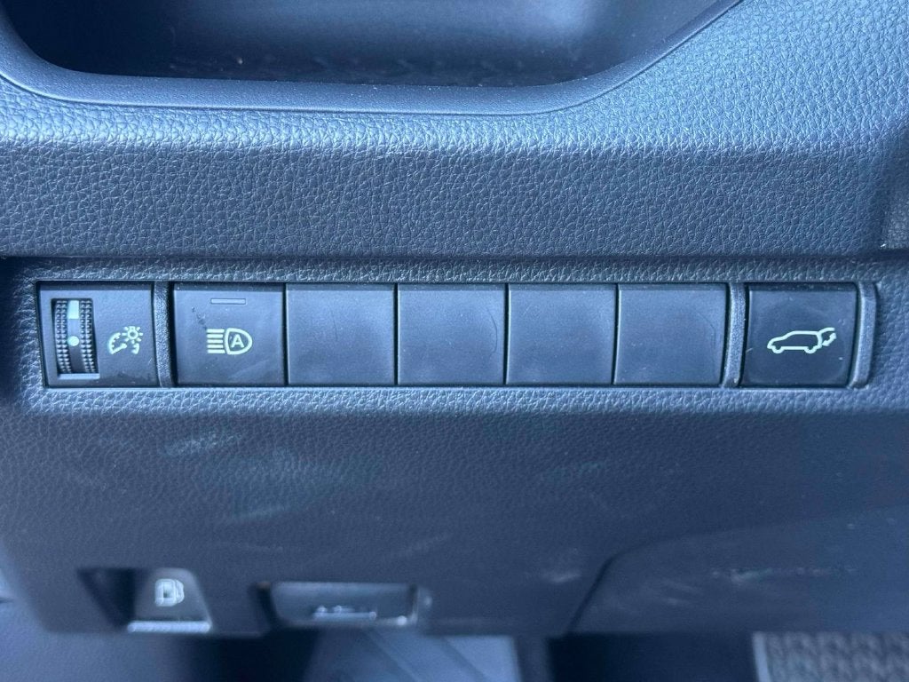 2025 Toyota RAV4 Plug-In Hybrid SE