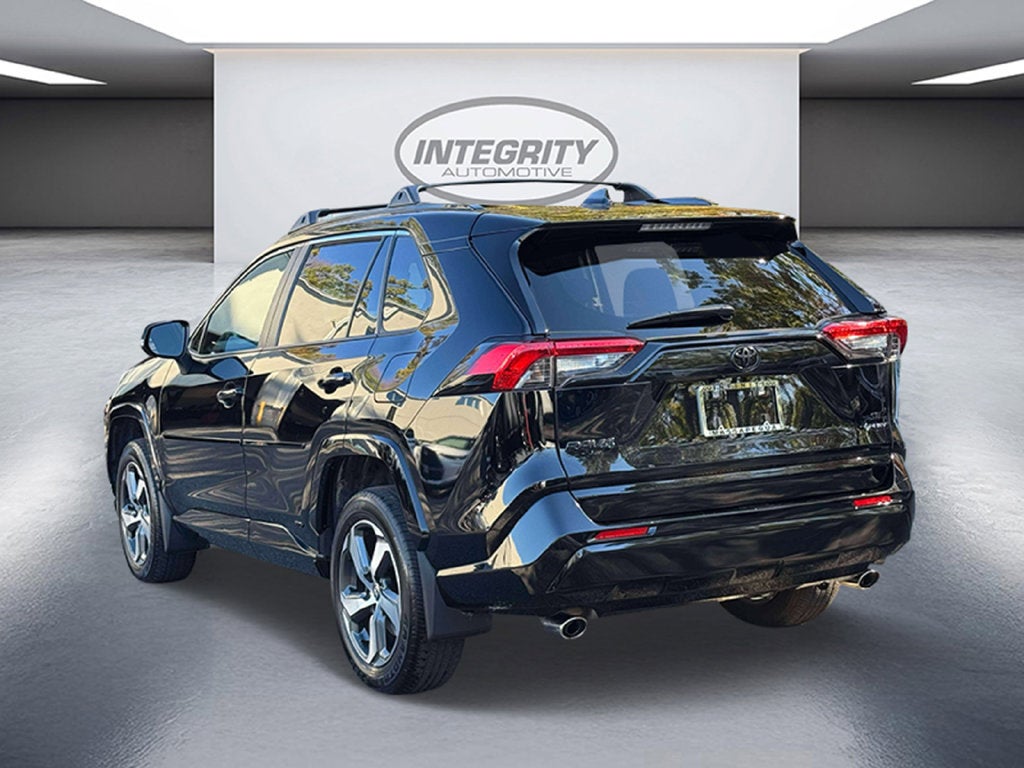 2025 Toyota RAV4 Plug-In Hybrid SE