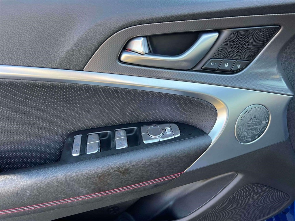 2025 Genesis G70 2.5T Sport Prestige