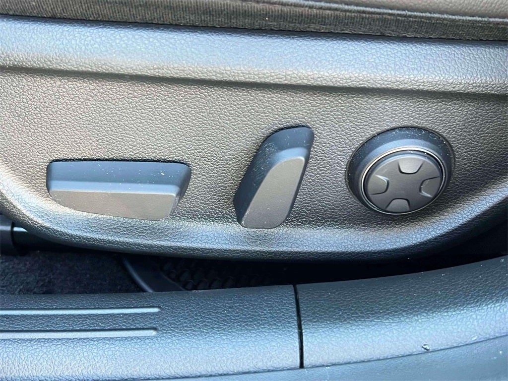 2025 Genesis G70 2.5T Sport Prestige