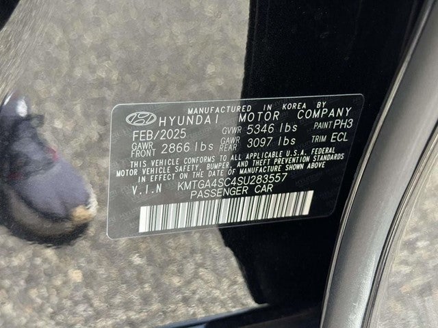 2025 Genesis G80 2.5T