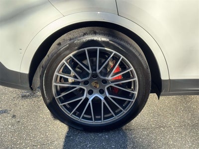 2023 Porsche Cayenne Platinum Edition