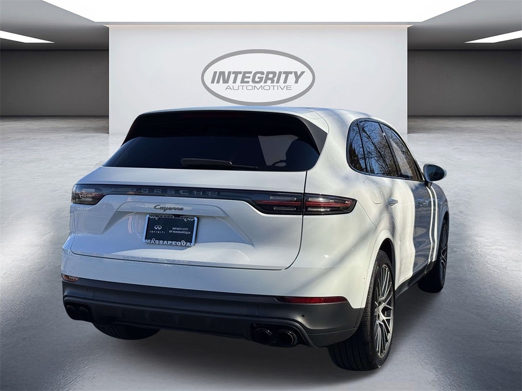 2023 Porsche Cayenne Platinum Edition