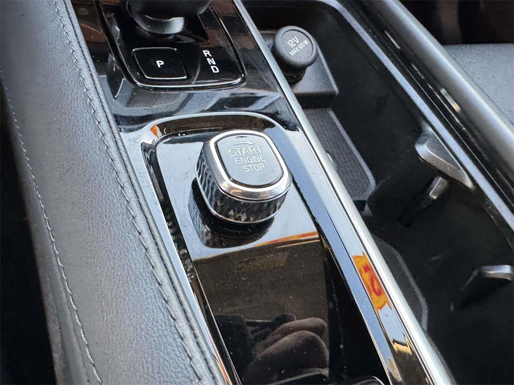 2023 Volvo XC90 B6 Plus 6-Seater