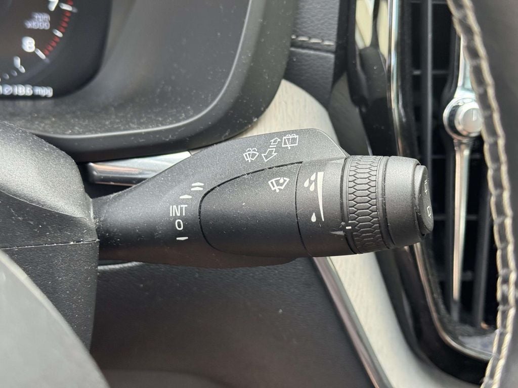 2020 Volvo XC60 T5 Inscription